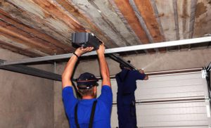 Finding the Best Garage Door Company in Houston, Texas